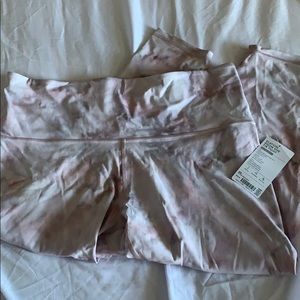 Athleta elation snow dye leggings in 2x